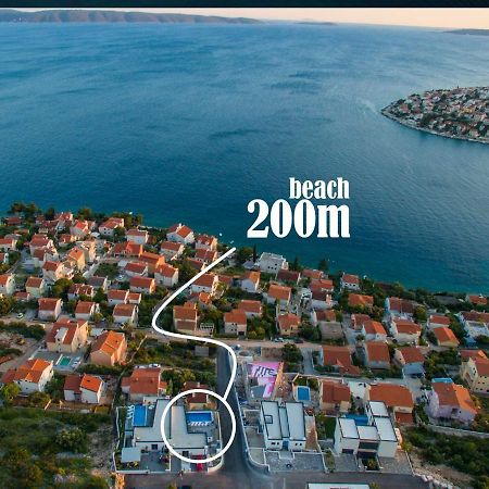 Holiday Home Olive Exclusive - 8 People, Heated Pool, Okrug Gornji, Sea View Trogir Buitenkant foto