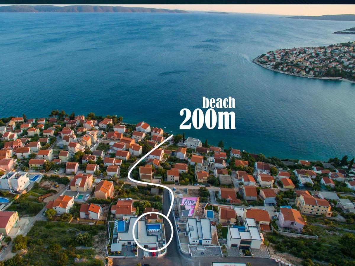 Holiday Home Olive Exclusive - 8 People, Heated Pool, Okrug Gornji, Sea View Trogir Buitenkant foto