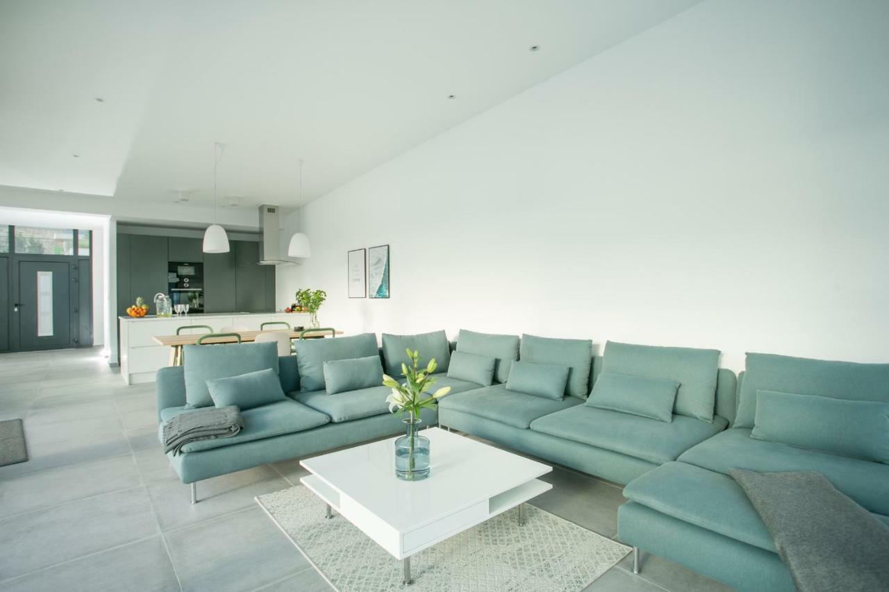 Holiday Home Olive Exclusive - 8 People, Heated Pool, Okrug Gornji, Sea View Trogir Buitenkant foto