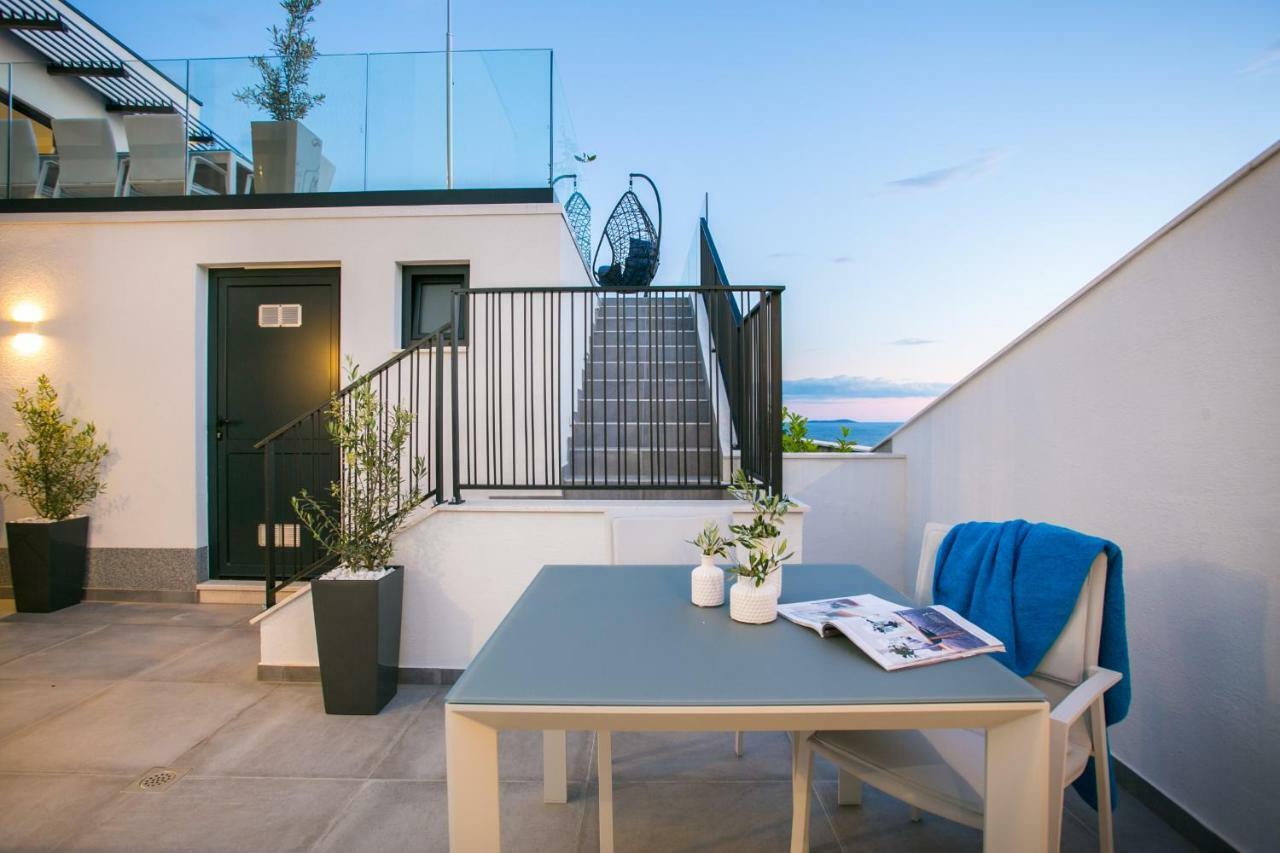 Holiday Home Olive Exclusive - 8 People, Heated Pool, Okrug Gornji, Sea View Trogir Buitenkant foto