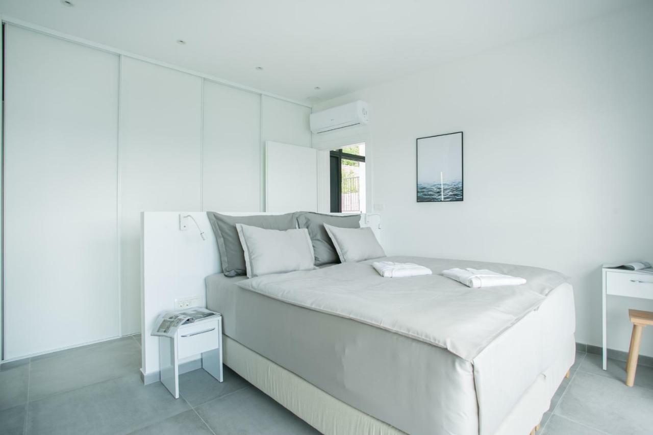 Holiday Home Olive Exclusive - 8 People, Heated Pool, Okrug Gornji, Sea View Trogir Buitenkant foto