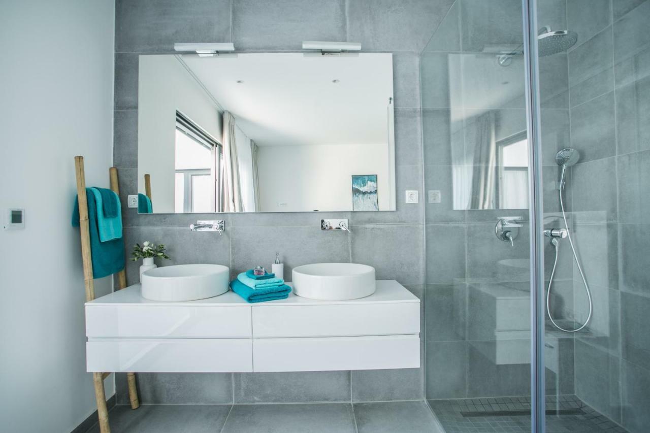 Holiday Home Olive Exclusive - 8 People, Heated Pool, Okrug Gornji, Sea View Trogir Buitenkant foto