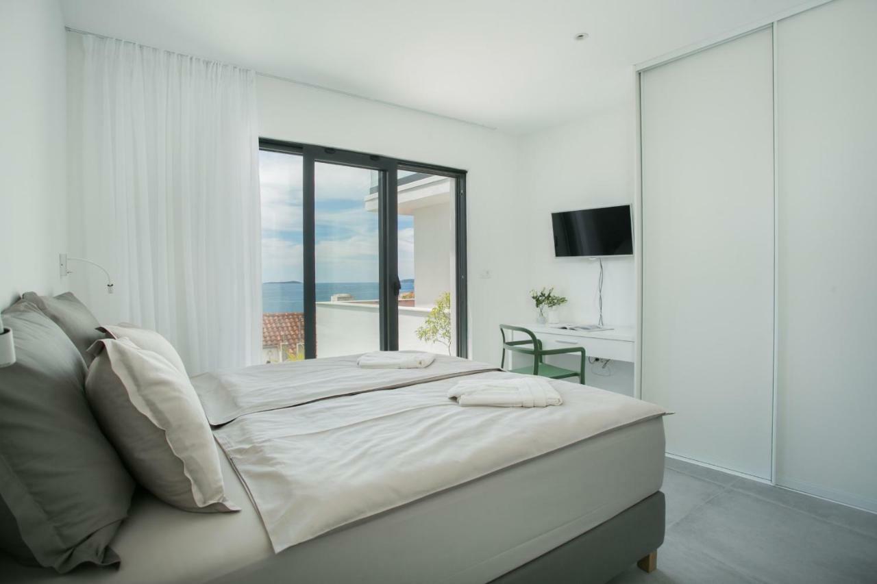 Holiday Home Olive Exclusive - 8 People, Heated Pool, Okrug Gornji, Sea View Trogir Buitenkant foto