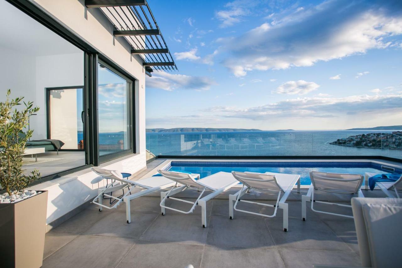 Holiday Home Olive Exclusive - 8 People, Heated Pool, Okrug Gornji, Sea View Trogir Buitenkant foto