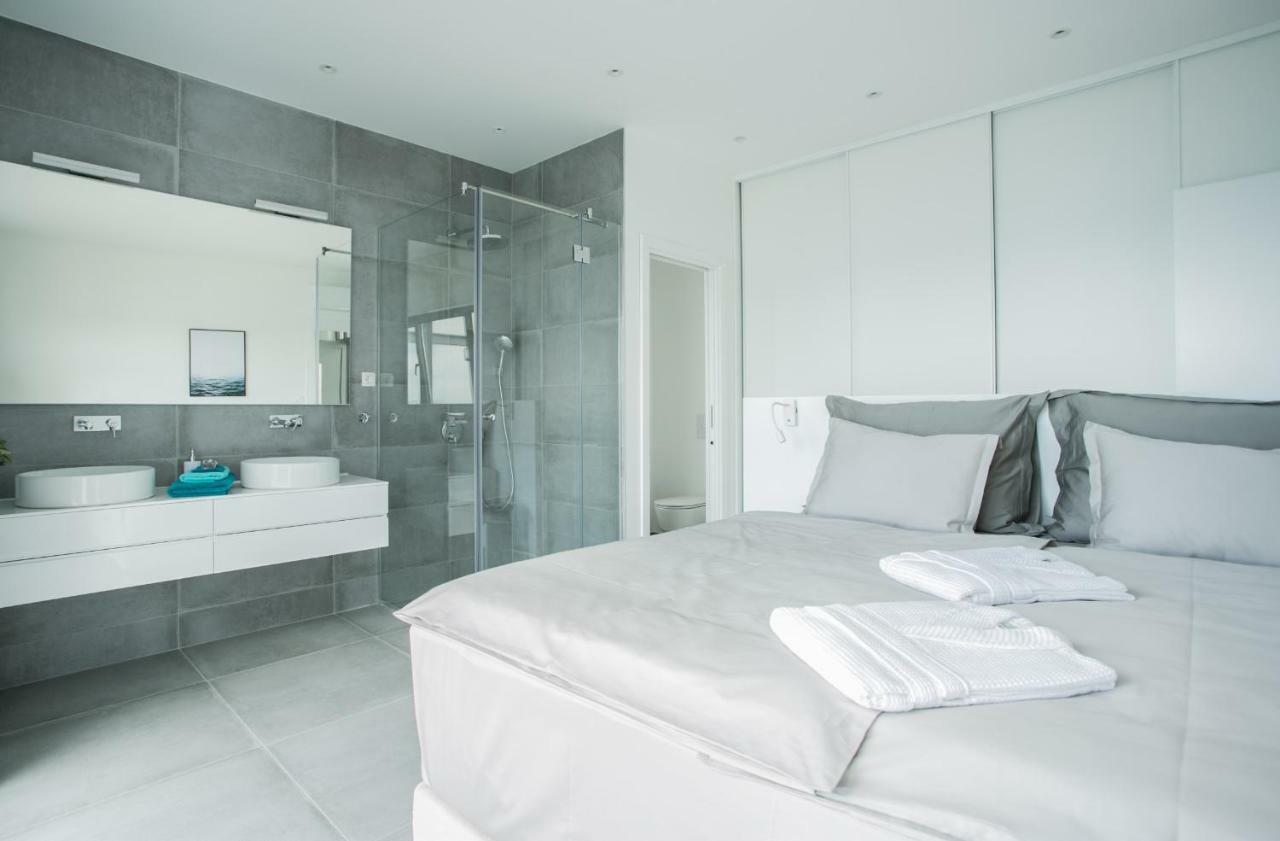 Holiday Home Olive Exclusive - 8 People, Heated Pool, Okrug Gornji, Sea View Trogir Buitenkant foto