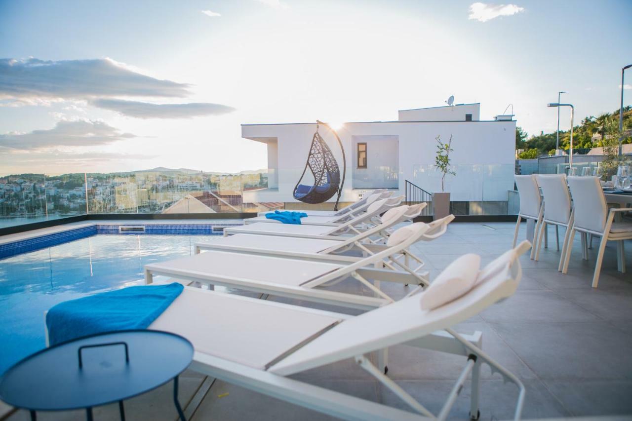 Holiday Home Olive Exclusive - 8 People, Heated Pool, Okrug Gornji, Sea View Trogir Buitenkant foto