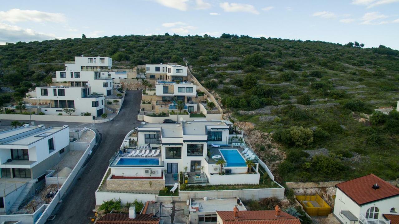Holiday Home Olive Exclusive - 8 People, Heated Pool, Okrug Gornji, Sea View Trogir Buitenkant foto