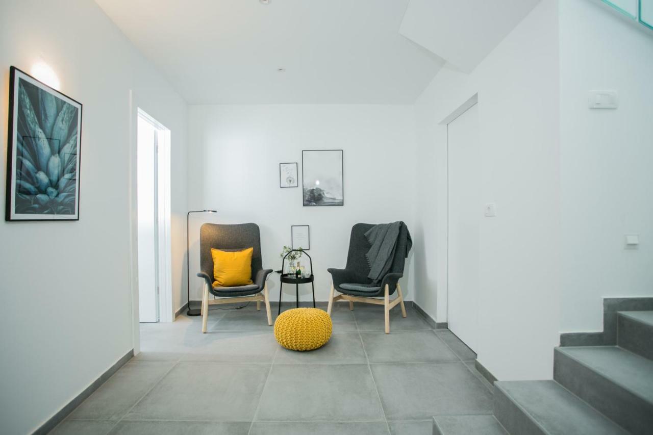 Holiday Home Olive Exclusive - 8 People, Heated Pool, Okrug Gornji, Sea View Trogir Buitenkant foto
